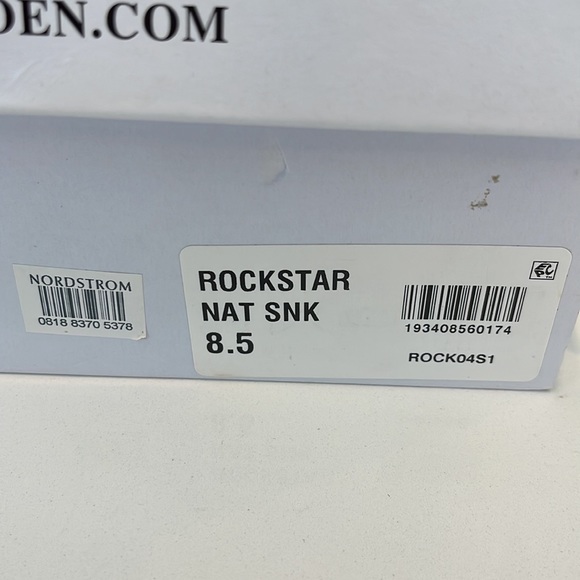 Steve Madden Snakeskin booties - Picture 13 of 15